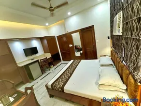 Hotel C Park, Karol Bagh, New Delhi - Image 2
