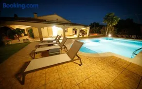 La Cabana - Image 1