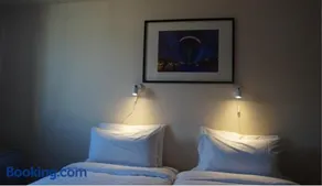 YMCA Hotel - Image 4