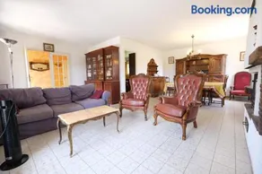 First floor of a typical house close to Aix en Provence 6 personnes - Image 3