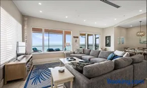 Beachfront - Sunset Penthouse by SeaBreeze Vacation - Image 5