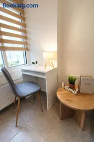 Castra Garden House Private Parking - Image 3