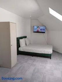 Joli T1 bis rénové - Image 3