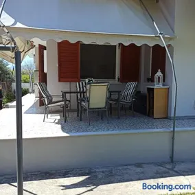 Itea's Garden House - Image 5