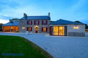 Domaine le St Georges - Piscine - Image 1