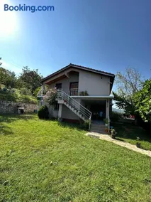 Sibora Guest House Liqeni Ulez - Image 1