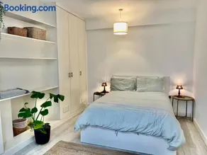Premium Luxury Two-Bedroom Stay in the Heart of Chiswick - Image 4