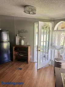 3 bedroom River cabin retreat ! - Image 2