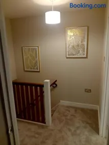 Martindale Close - 3 Bedrooms - Sleeps 5 - Image 3