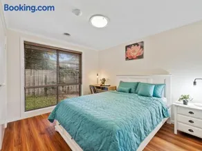 PRIVATE ROOM 2 beside Monash University, Clayton - Image 1