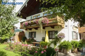 Familienorientierte Wohnung mit Garten, Terrasse und Grill | Bergblick - Image 1