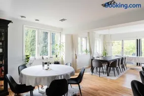 Luxury Villa Solna Private Pool Lake View 300Sq - Image 5