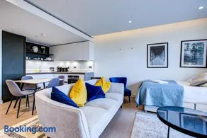 Oxford Street Boulevard Residence - Image 2