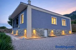 Calma Estate - Image 4