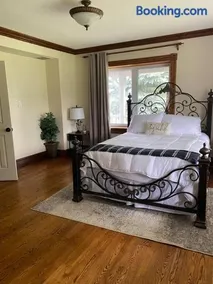 Farmhouse Resort - Image 3