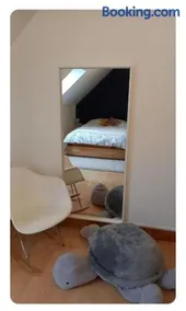 Chambre Bleue, lit double 2 personnes, Maison en plein coeur du Parc Régional du Vexin - Image 1
