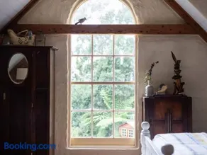 Hideaway Cottage - Secluded Retreat - Pet Friendly - Image 5