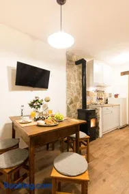 4 Seasons House - Image 4