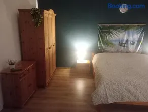 Zöld Küllő Pezsgőfürdős Vendégház - Image 1
