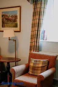 Luttrell Arms - Image 2