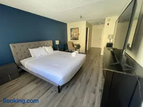 Modern Apart in Beverly Hills - Image 1