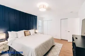Bright, chic & spacious in the heart of St. Paul by Summit-University with porch and swing chairs - Image 3