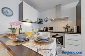 'Cuore di Rose' Parking - Welcome Set, Netflix, for 4 Persons -By EasyLife Swiss - Image 5
