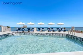 Elmar Bay Villa, Beachfront Luxury Escape with Private pool - Image 1