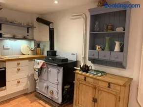 Cute cob cottage - Image 5
