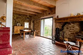 Maison charmante à Faugères avec vue sur la montagne - Image 1