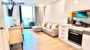 Twin King Ensuites apartment with Double Sofa Bed at M-city Apartment near Monash Uni Clayton, 3168, Victoria, Australia Free parking, Wifi, Amenities, Tea and Coffee - Image 4
