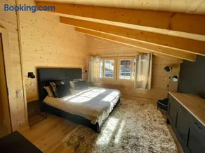Charming Chalet With Splendid Views Near Gstaad - Image 2
