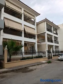 Γαρυφαλλιά στούντιο - Image 2