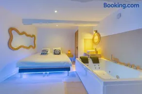 Eros Suite, Greek-style apartment with Jacuzzi - Image 2
