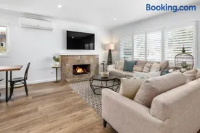 Seaside Haven Short 250 Metre Walk To The Beach - Image 4