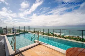 Hospede-se a passos da praia de Itapuã, com piscina e academia - RGF - Image 2