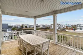 Sunny Daze: Soundview, Private Pool, Elevator - Image 5