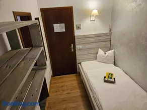 SEVEN Hostal - Image 5