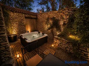 Domaine Le Jas 1872 Piscine, spa & Provence - Image 2