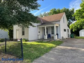 Main, Three Bedroom House in Historic Loveland - Image 1