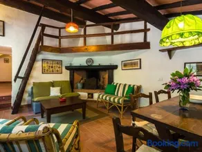 Holiday Home with Garden and shared pool - Image 1