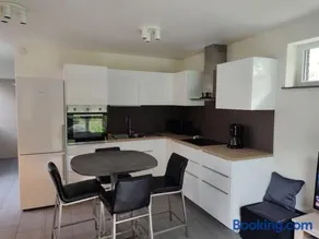 Appartement dans un superbe quartier résidentiel - Image 5
