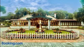 Milntown Bungalow 200 years old Colonial Stay in Coonoor - Image 2
