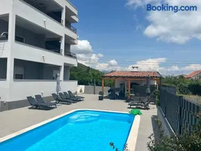 Villa Apartment AA 2 - Image 2