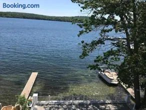 Villa 2 -Luxury 5 BDRM 5 Bath on Lake Winni Meredith Bay - Image 1