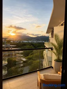 Penthouse 7 Seven Skies Collection - Image 3