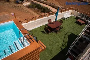 Tal-Karmnu Entire house with private heated pool and jacuzzi - Image 3