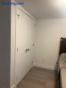 Basement suite - Image 5