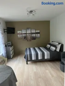 Superbe appartement en résidence avec piscine. - Image 2