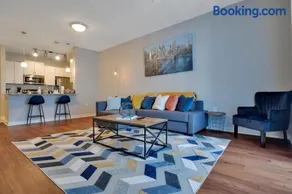 Midtown Escape Inman Park near Mercedes-Benz stadium- Free Parking - Image 2